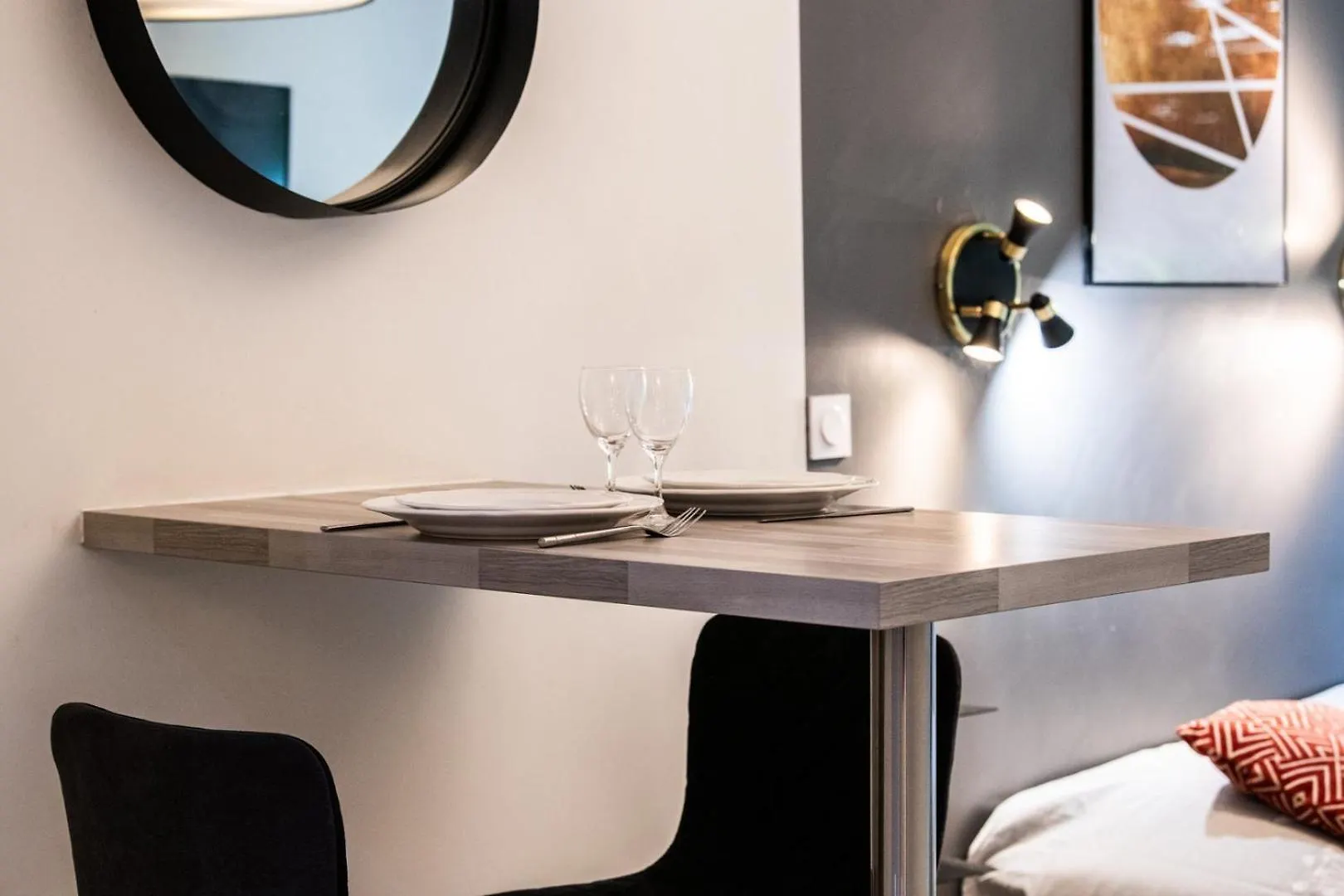 Appartement Central Lyon 3Eme 0*,